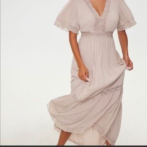 FOREVER 21 - Beige Lace Trim Maxi Dress